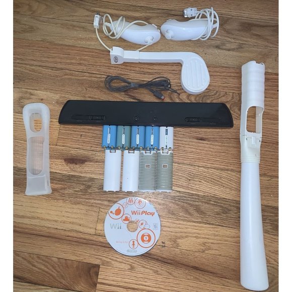 Wii Accessories Lot, 16 Pieces, Read Description